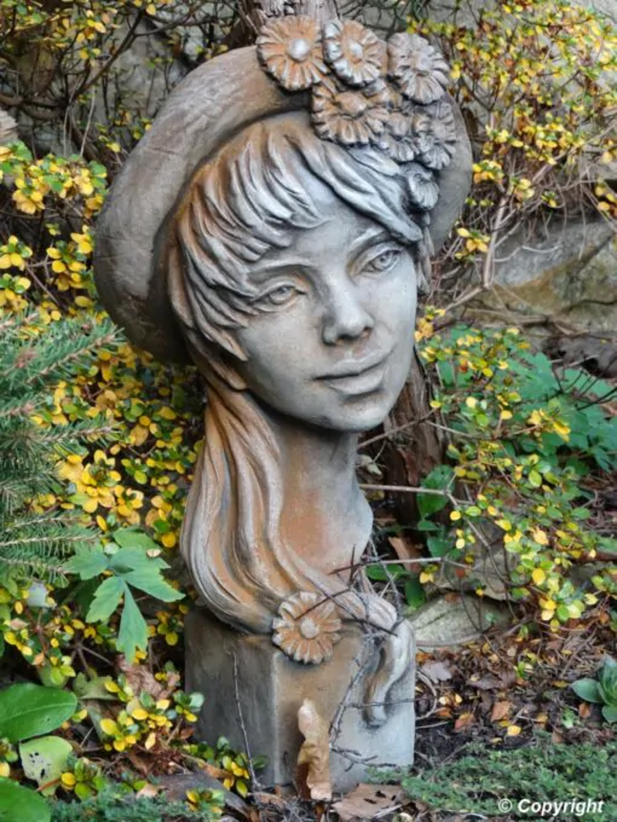 Zahradní betonová socha® - BYSTA LADY MARIGOLD (ODSTÍN RZI)
